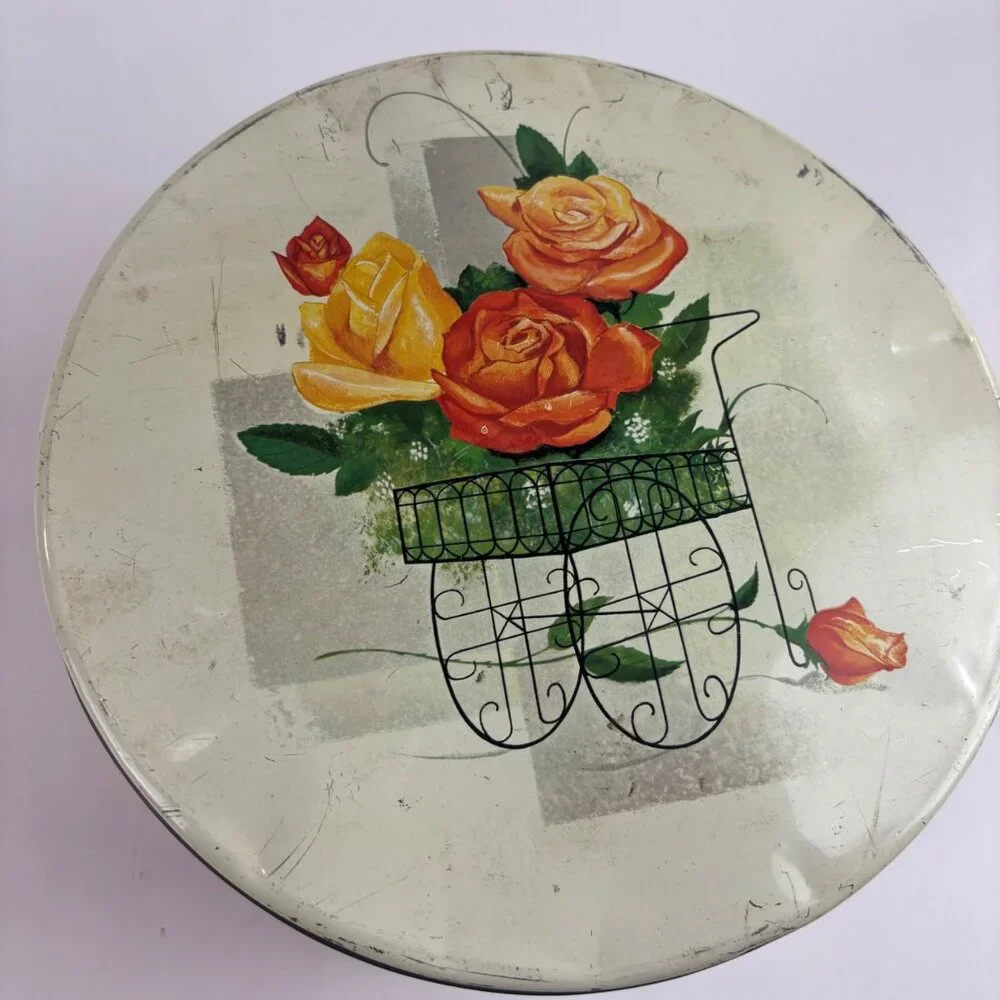 Vintage 50s Metal Tin Round Floral Cart Of Roses Decorative Storage Container